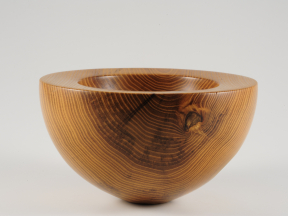Robinie: Durchmesser 23,5cm, Höhe 13,5